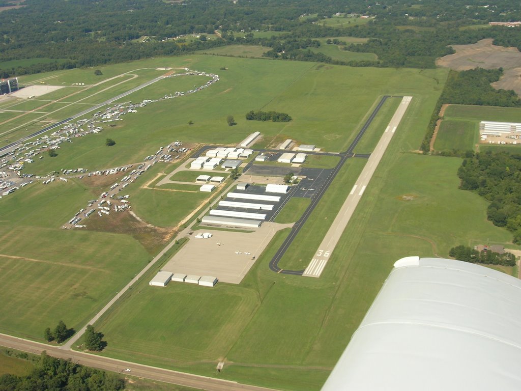 Charles-Baker airport