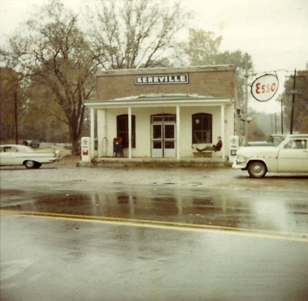 Downtown Kerrville, TN USA - 1970