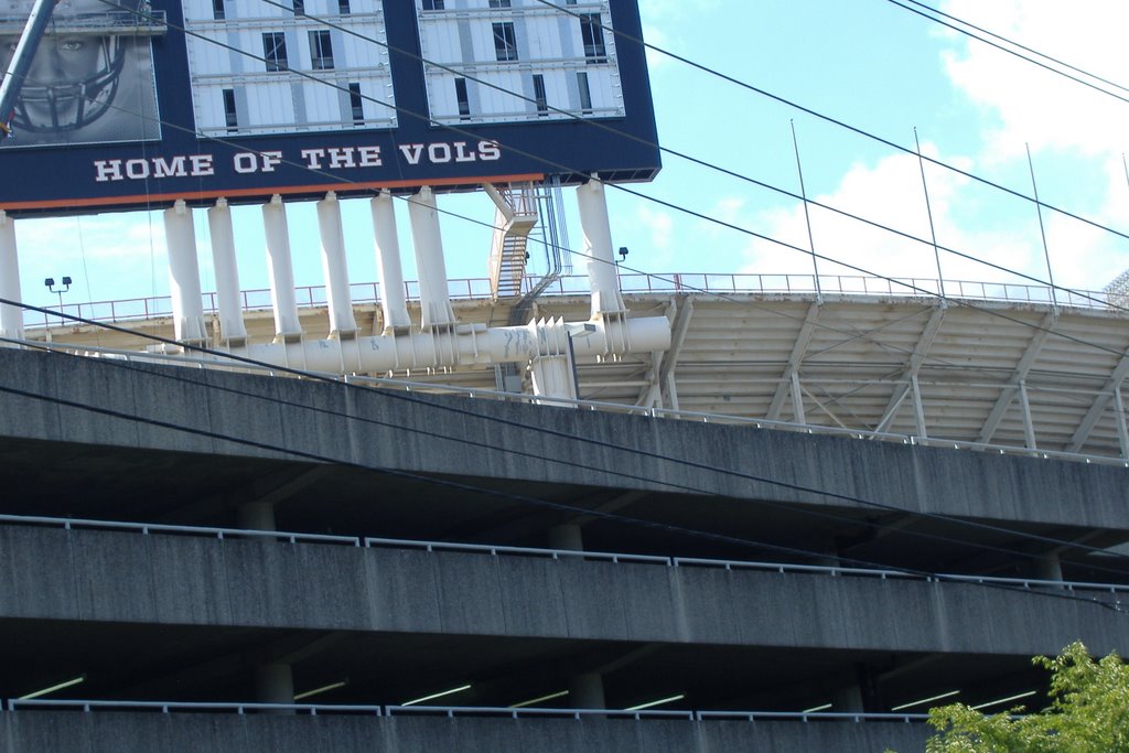 Neyland Stadium (capacity over 100000)