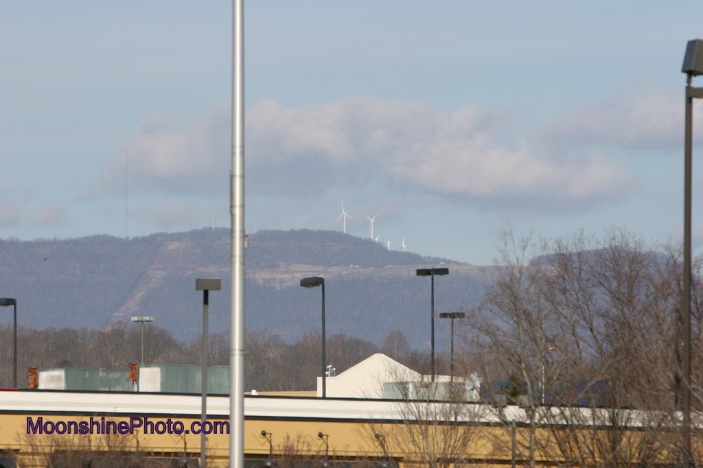 Oak Ridge, Tennessee!  View of Buffallo Mountain