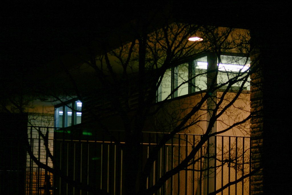 Melton Hill Dam Visitor Center at Night