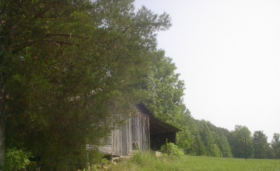 Cool old barn near Gamble Rd Heiskell,TN