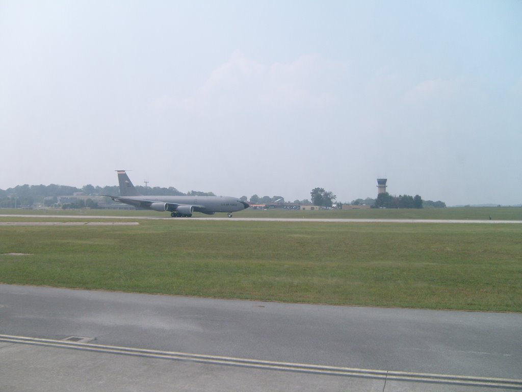 KC135-McGhee Tyson Knoxville TN