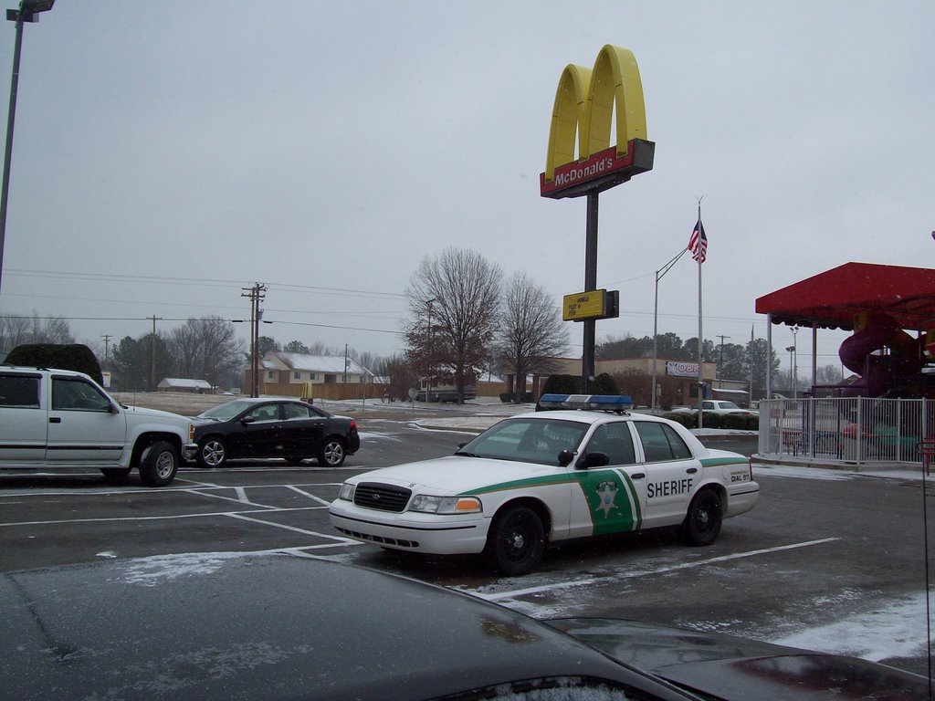 McDonalds parking lot in Trenton, TN
