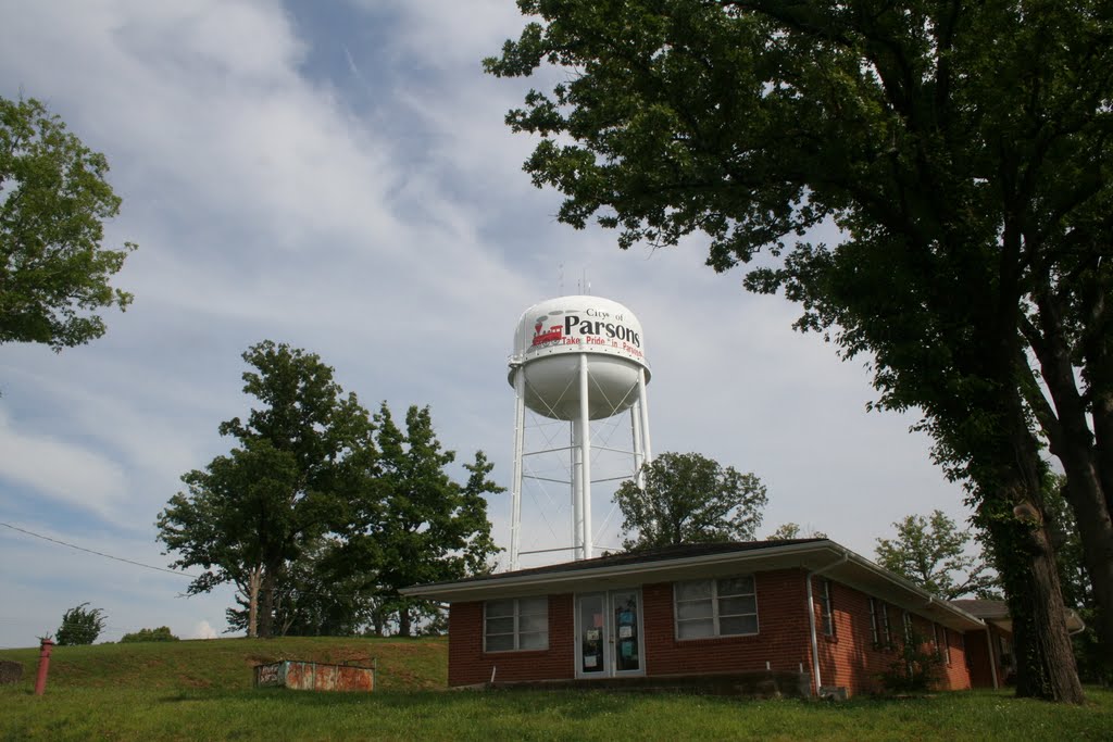 Parsons, Water Tower