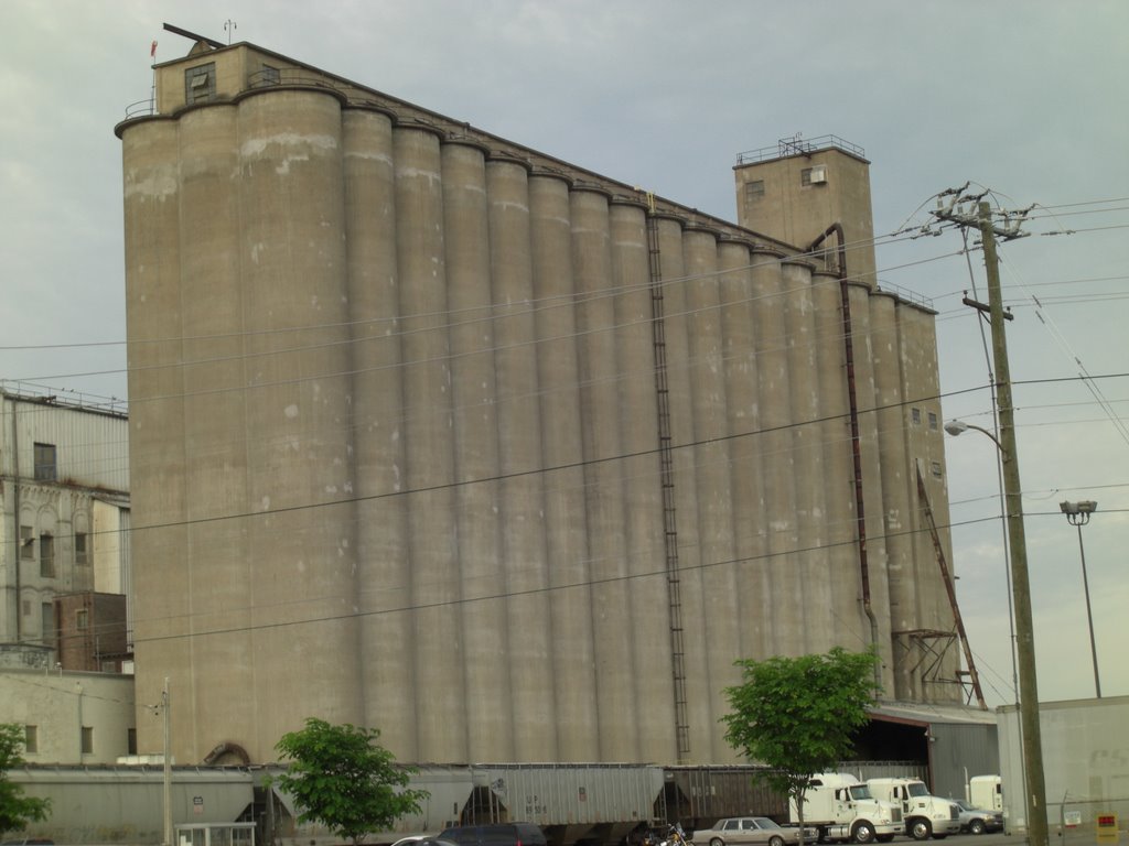 Strange Processing Building