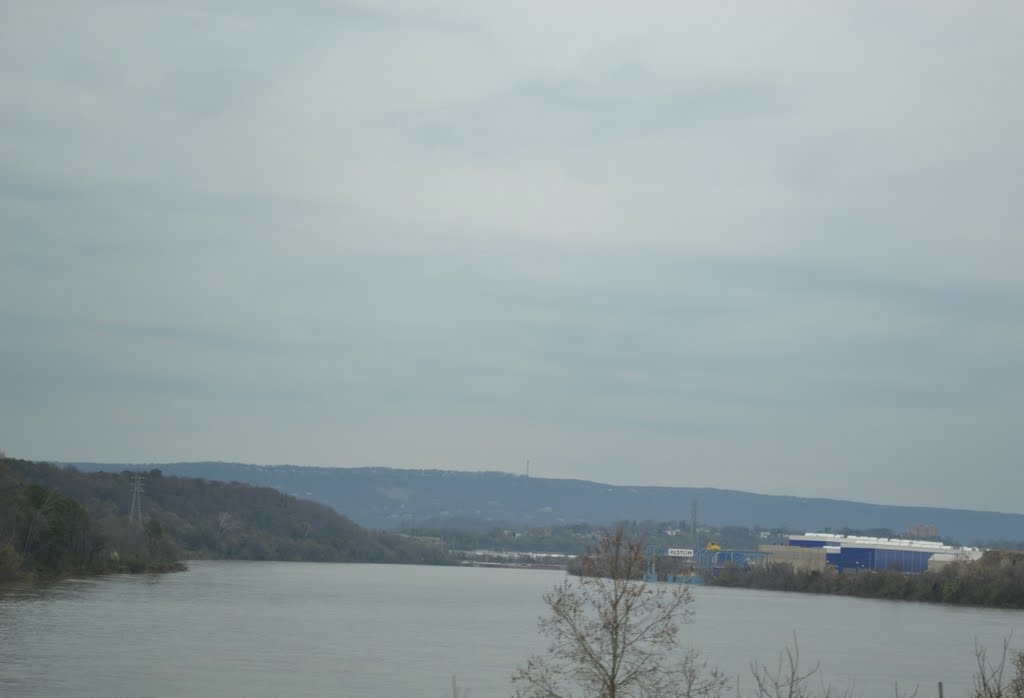 Tennessee River