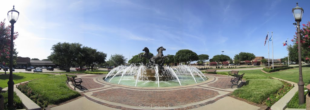Lincoln Square; Horses Statue, Arlington, Texas