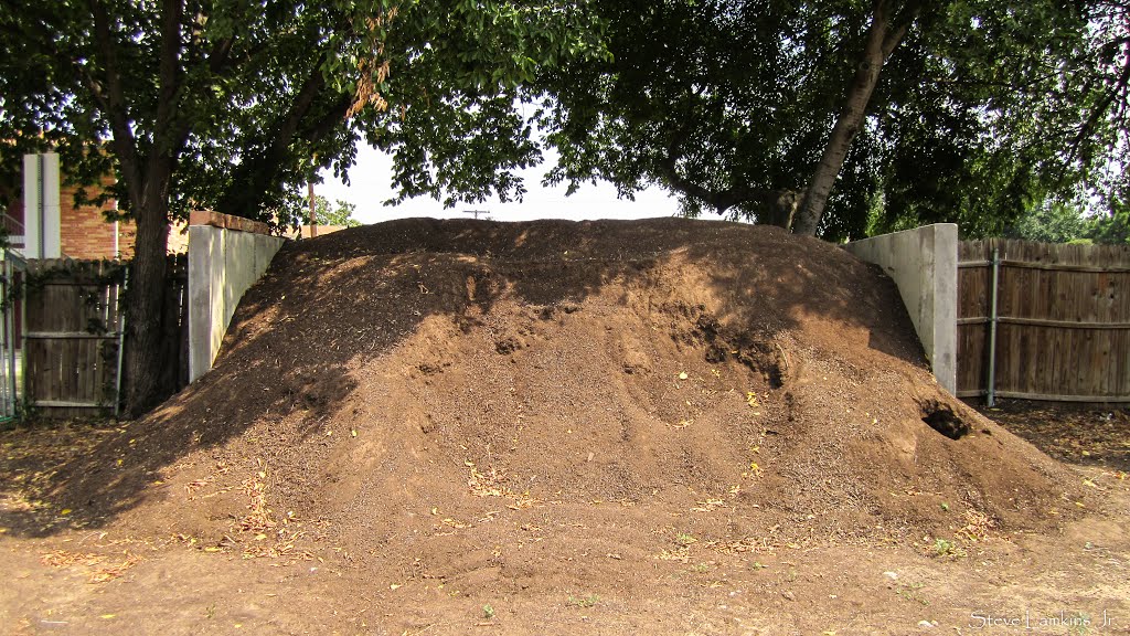 UTAs Composting - Finished Product, Arlington, Texas