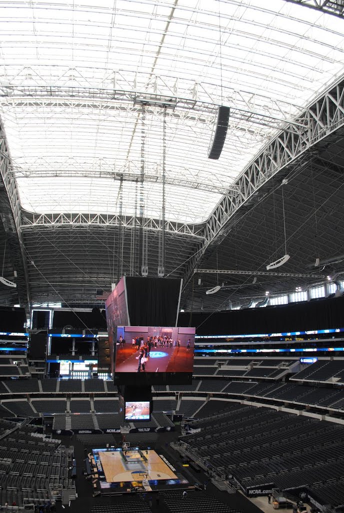 Dallas stadium roof