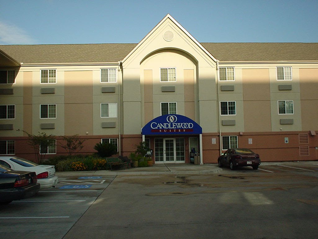 Candlwood Suites