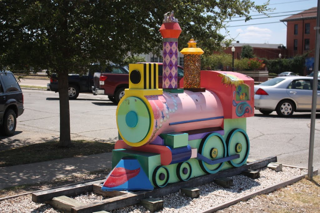 Train in front of Childrens Museum