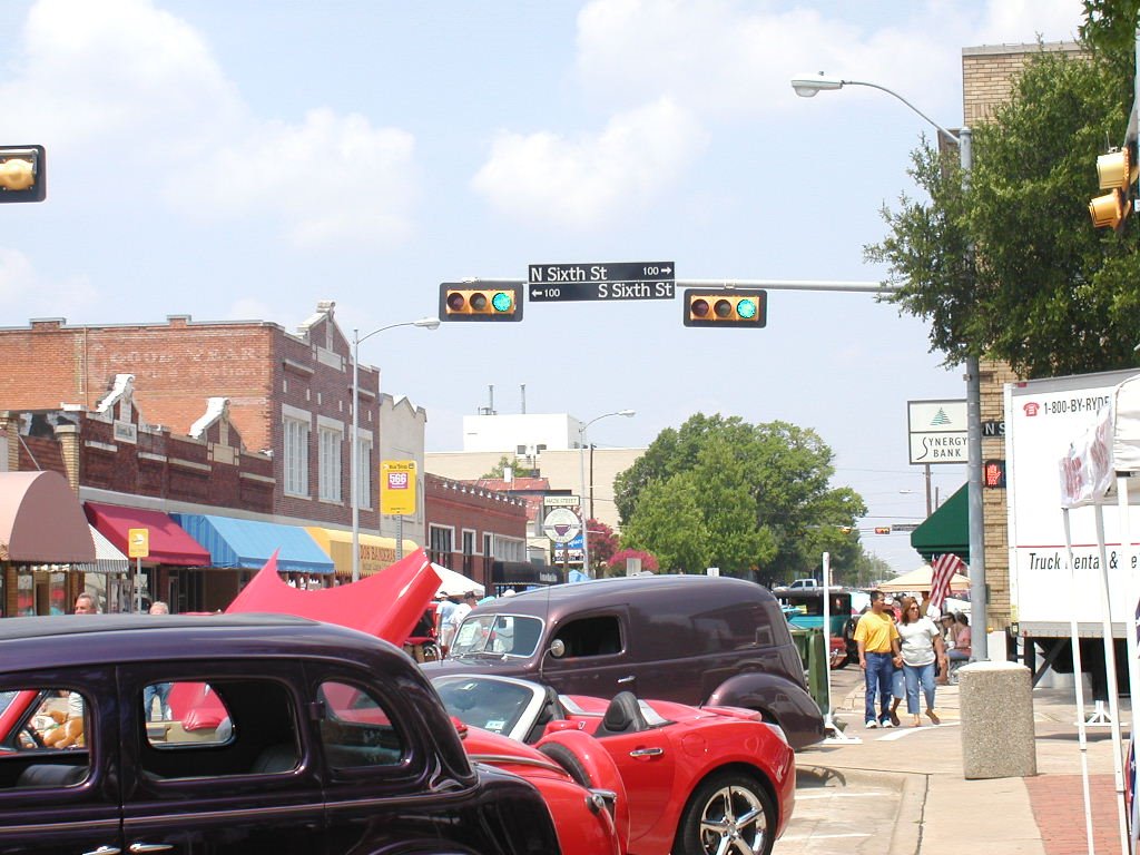 Garland, Tx - 6th Street (not like Austin!)