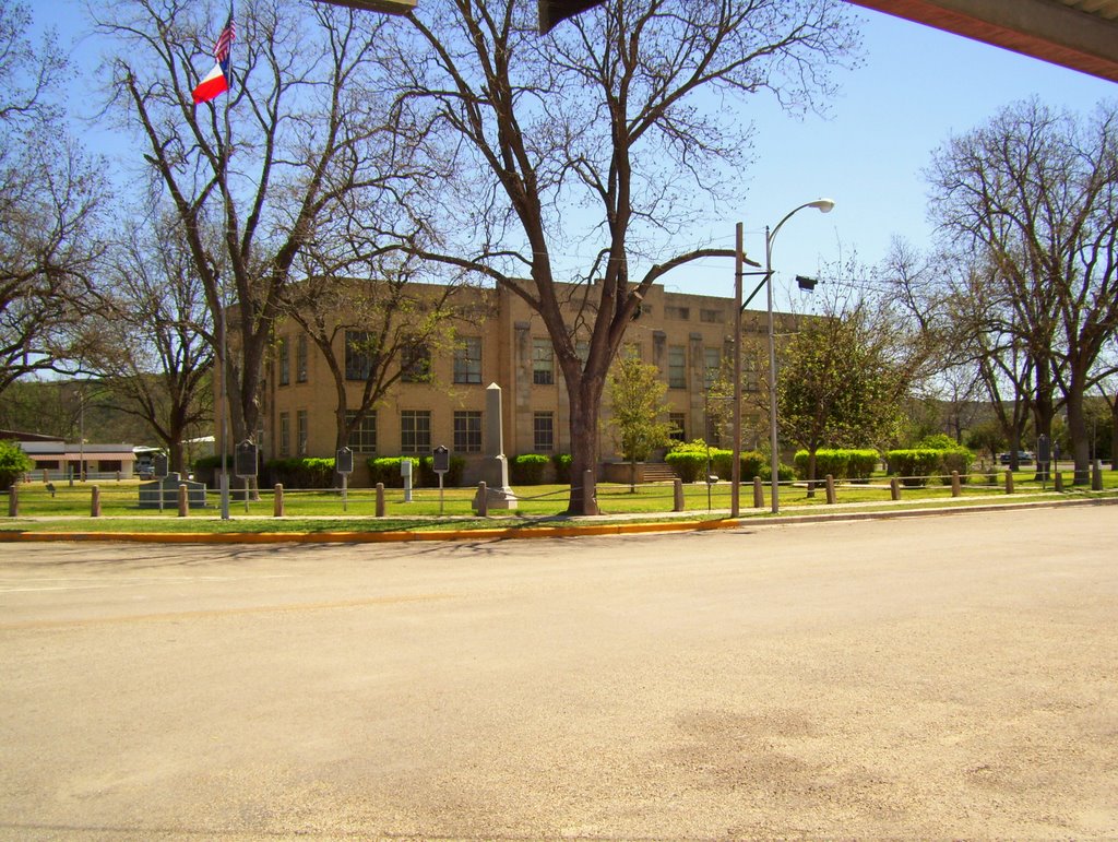 Kimble County Courthouse