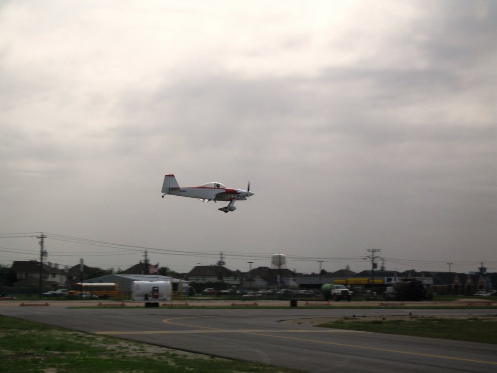 Aircraft landing at La Porte
