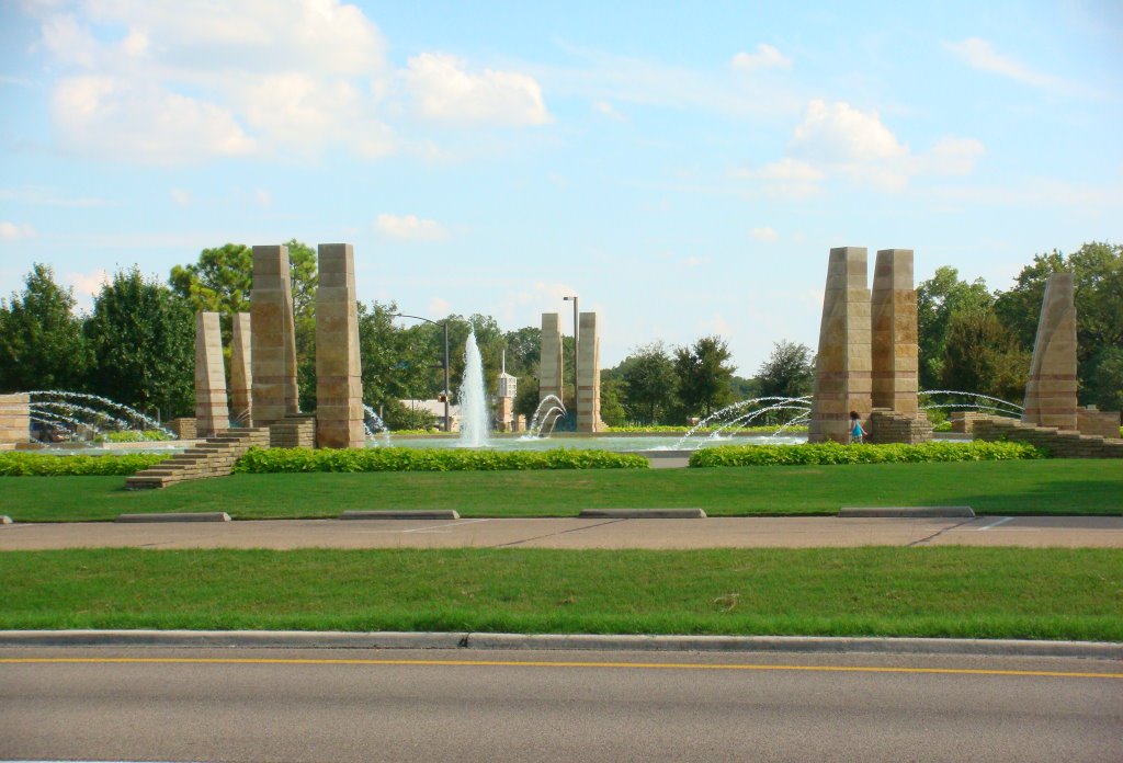 Irving Boulevard Fountain