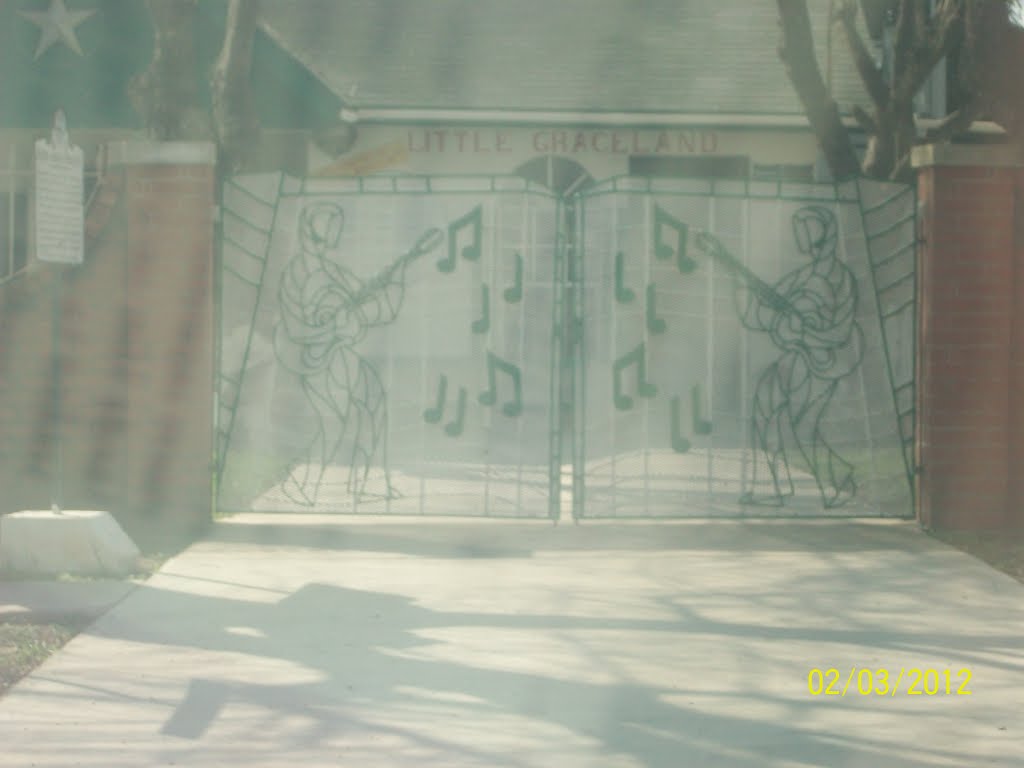 Little Graceland