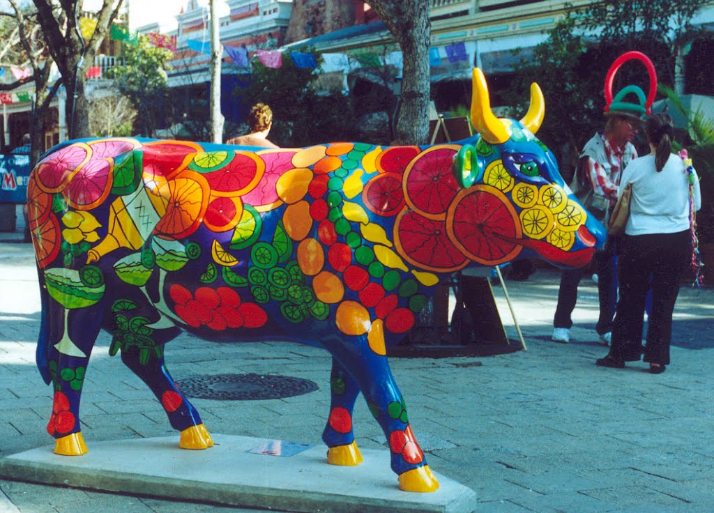 vaca artística en el centro histórico