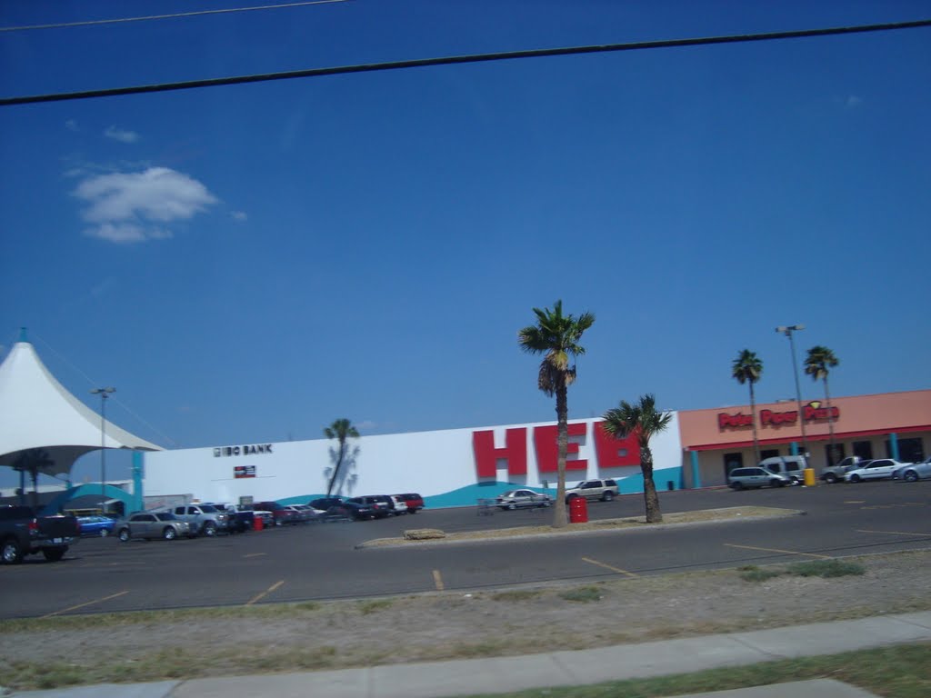 HEB and Pepper Pipper Pizza