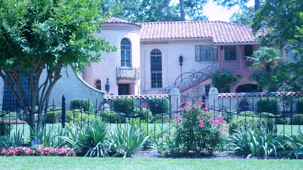 House near Downtown Longview