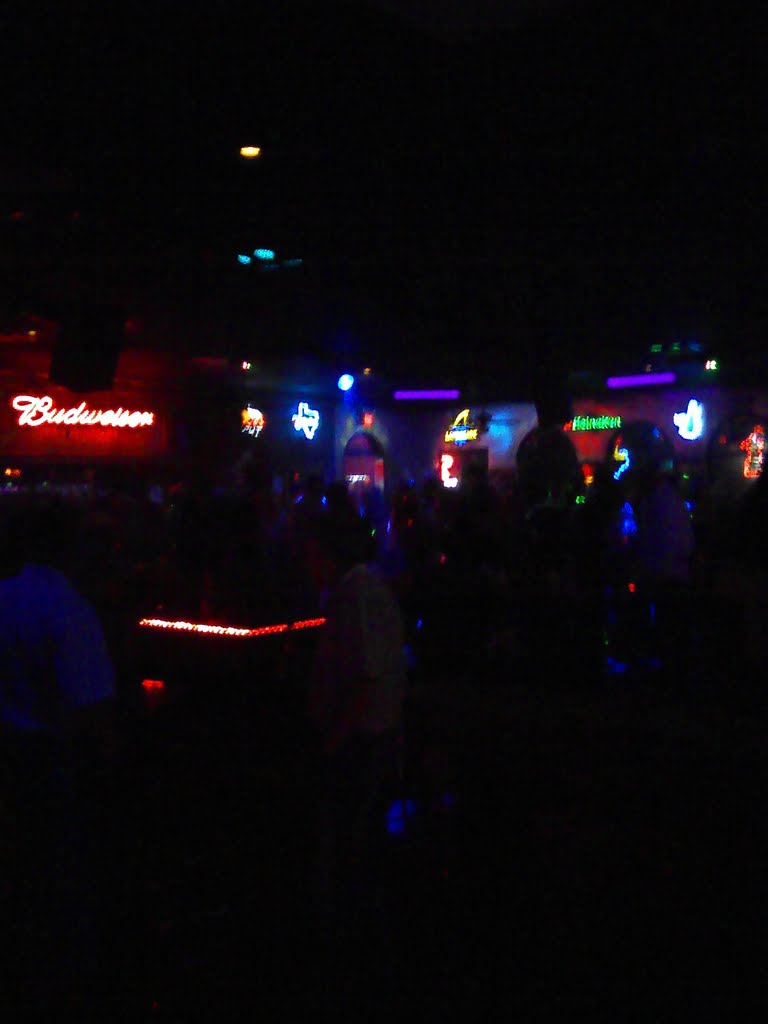 The Levee at 1am