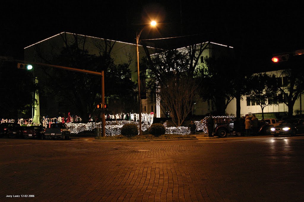 Gregg County Courthouse Christmas Lights 2006.