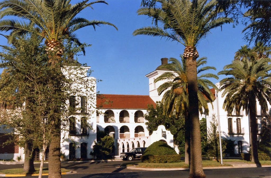 McAllen (Texas), Casa de Palmas Hotel