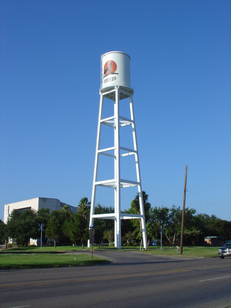 Водонапорная башня (Water tower)