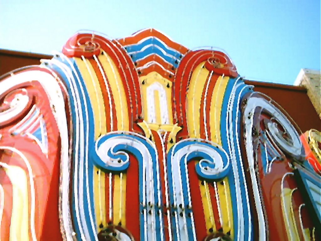 Le Capitan Theater