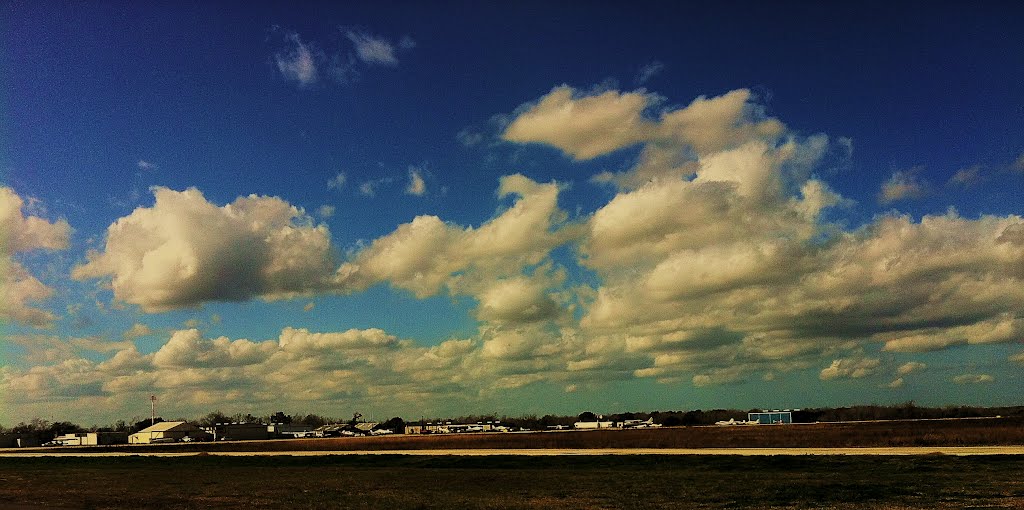 Pearland Regional Airport (Clover Field)