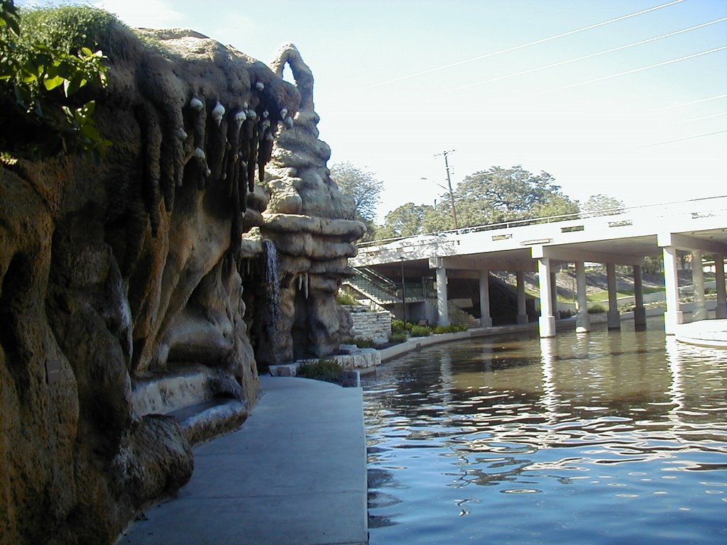 The Riverwalk Museum Reach from The Grotto - 10 OCT 2009