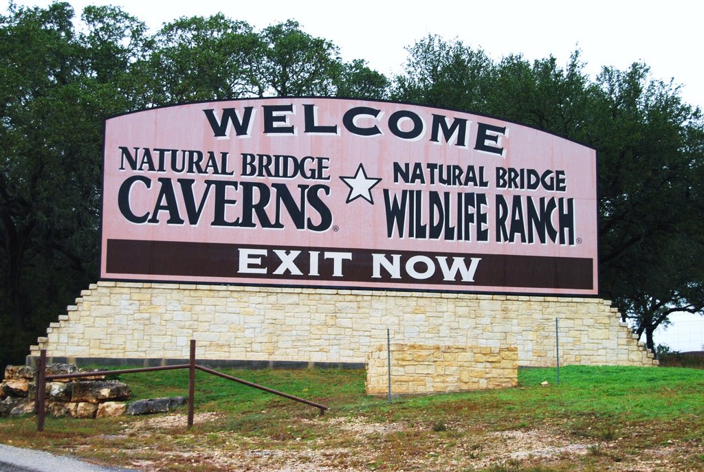 Entry Sign, Natural Bridge Caverns