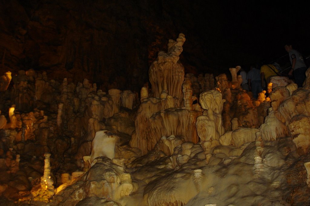 Inside Natural Bridge Caverns
