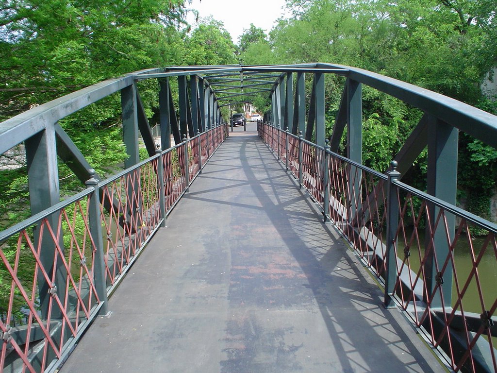 footbridge in San Antonio