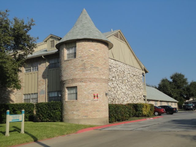 Camelot Apartments