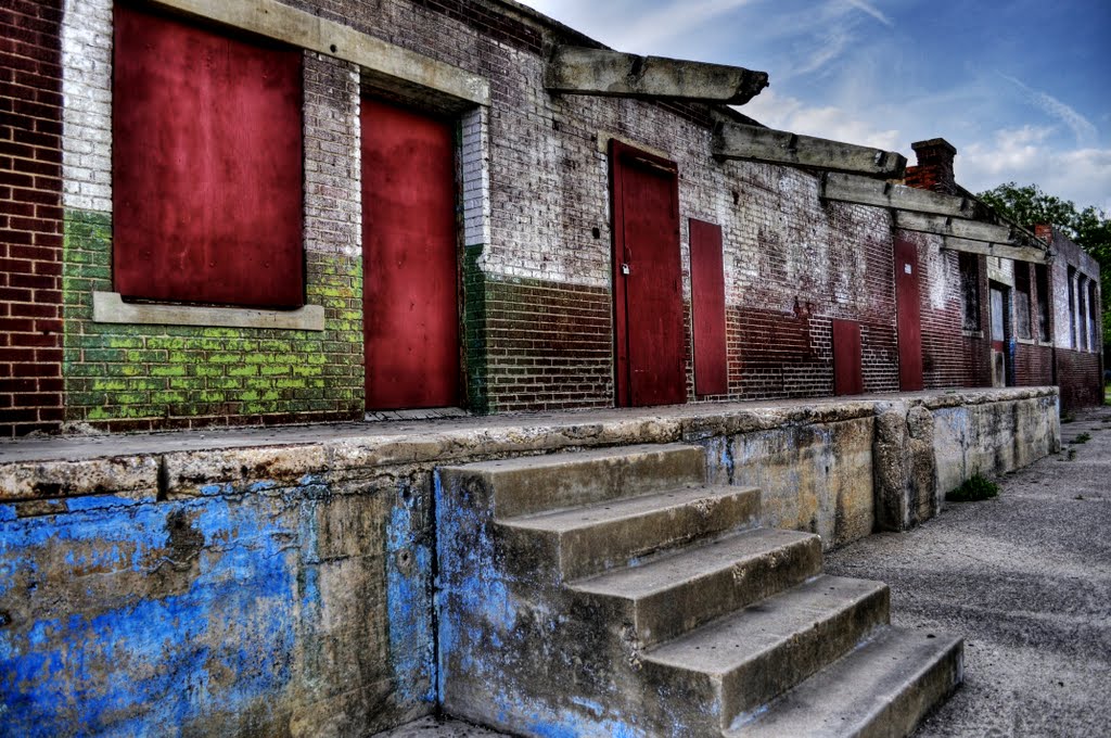 Building by the Temple Railway Museum