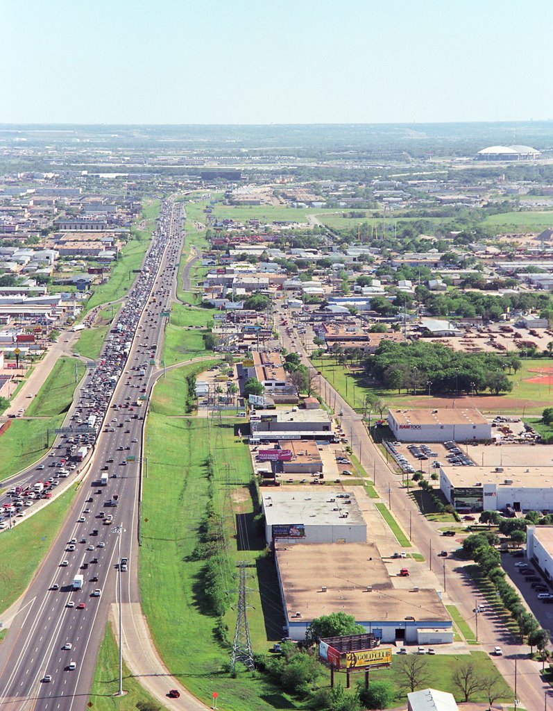 48 Looking south along I-35E