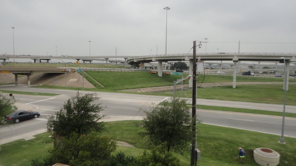 IH-635 (LBJ) and IH-35 (Stemmons)