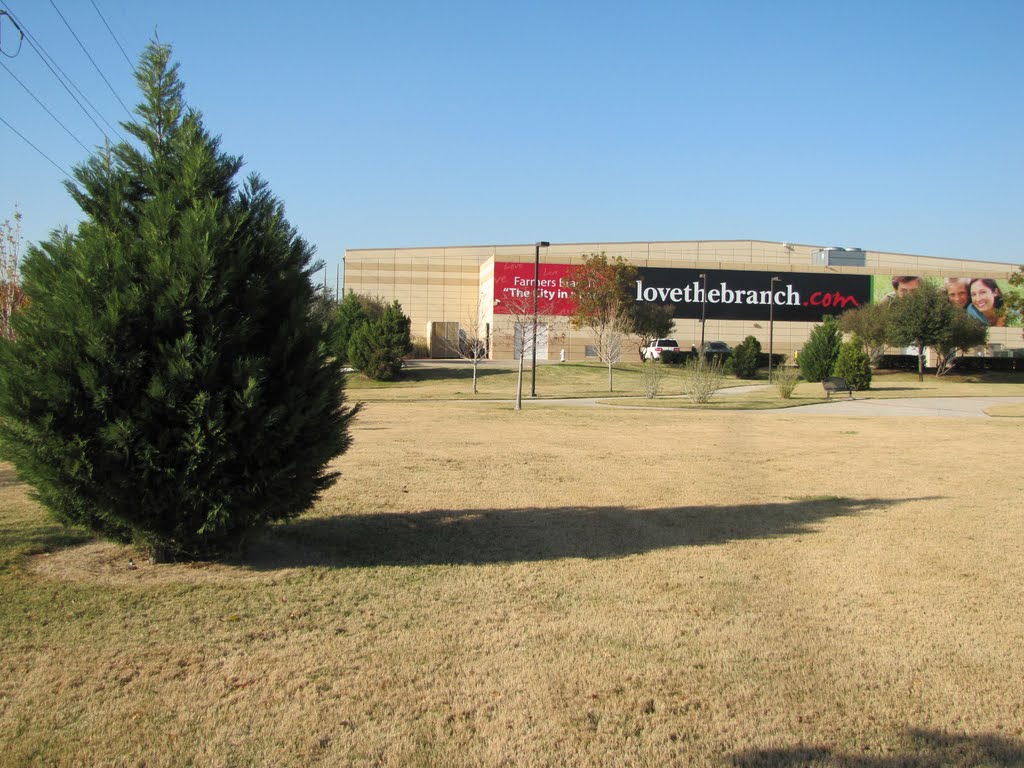 lovethebranch promotional slogan on the Dr. Pepper center wall facing Liberty Plaza