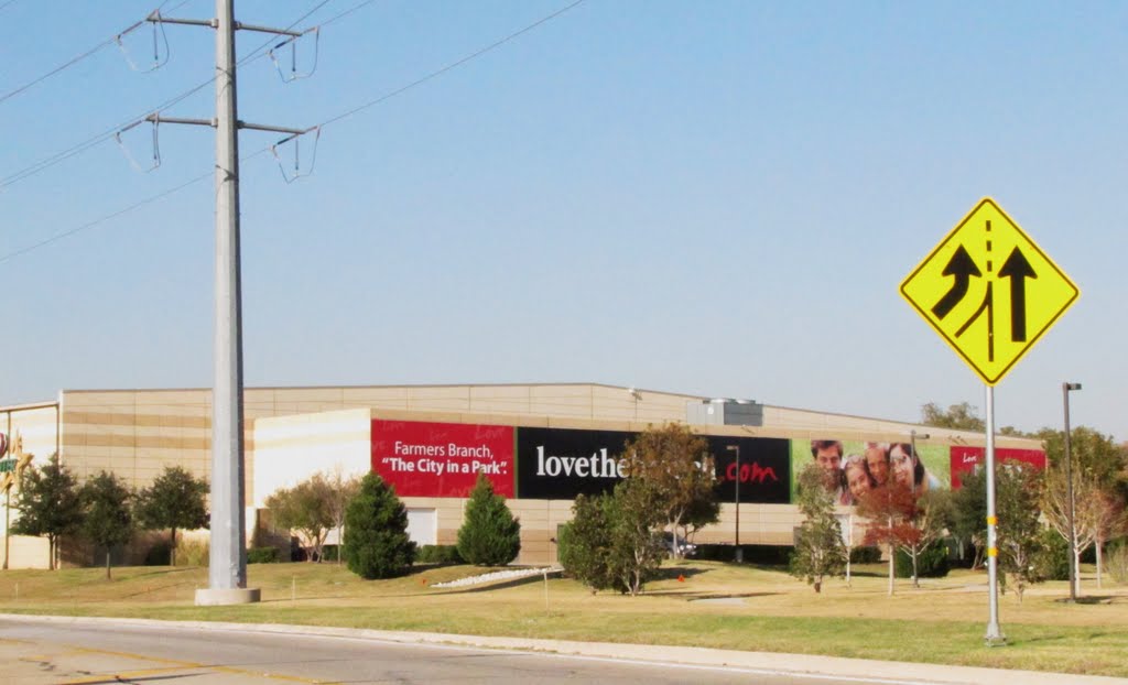 Skating Facility and Conference Center of "The City in a Park" seen from the frontage road