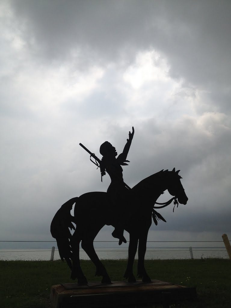 metal sculpture on Skyline Dr
