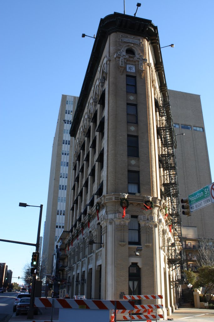Similar to the one on Time Square