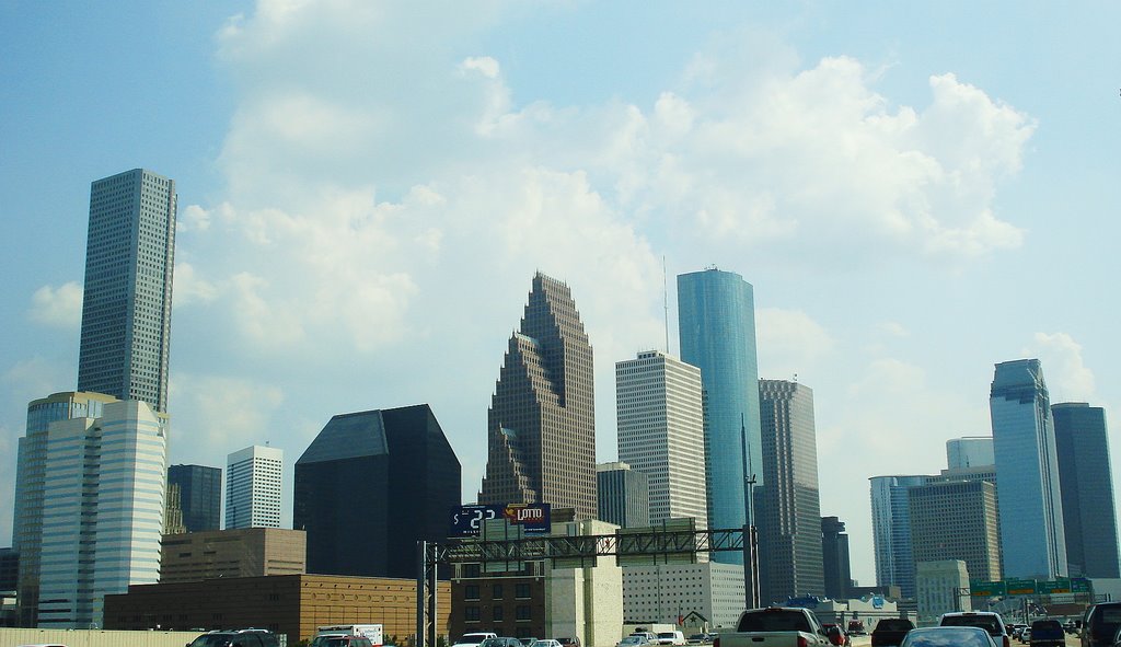 Skyline & Traffic