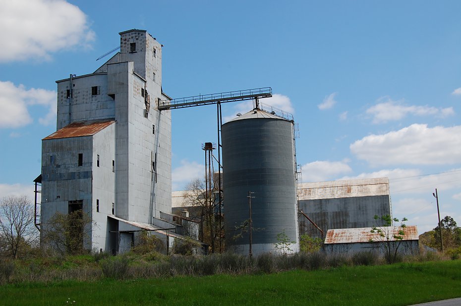 A&K Railroad Materials, Inc. (defunct), Eagle Lake, Texas