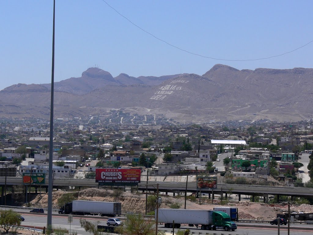 Mexico from University of Texas, El Paso (zoom 1)