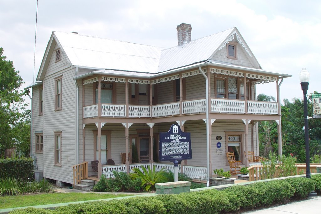 1892 L B Brown house, Bartow, Florida (5-19-2007)