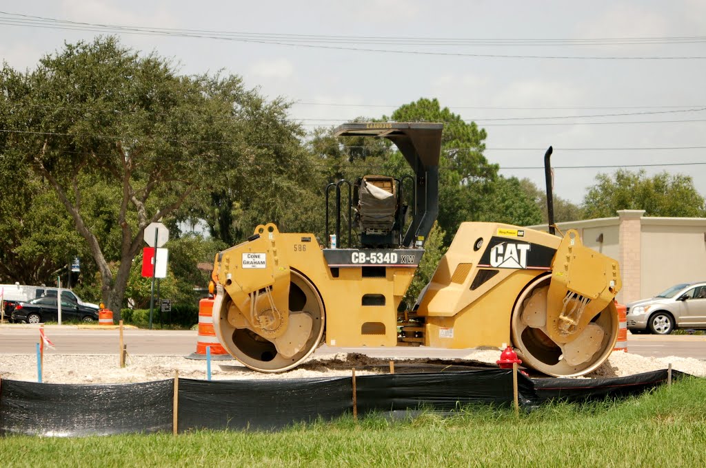 Cone & Graham, Inc. Caterpillar CB-534D 10 Ton Double Drum Vibratory Roller at Bartow, FL