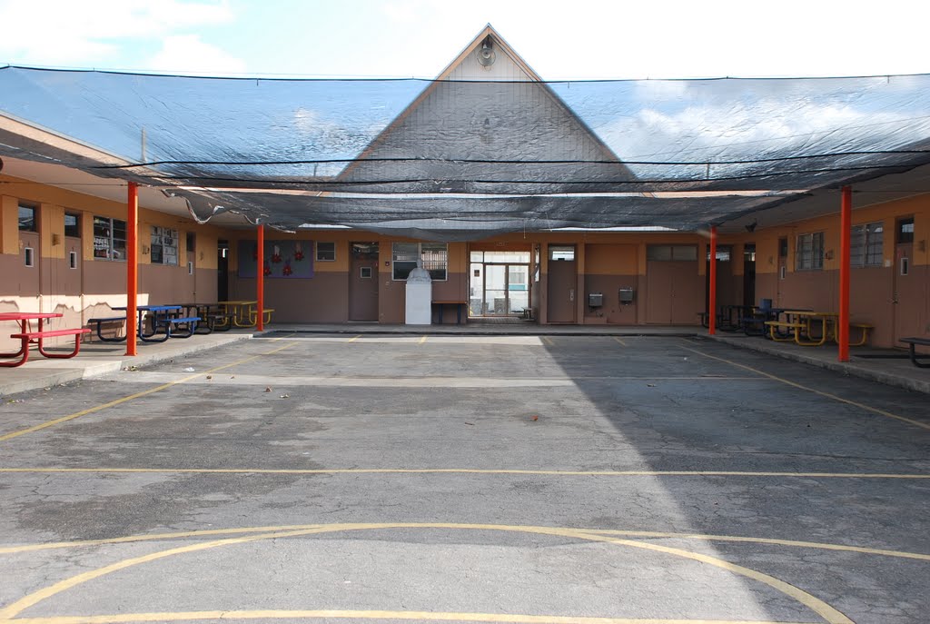 Patio del centro juvenil