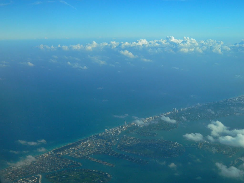 Blick auf das Miami Terrace von oben / pillantás a Miami Terrace-ra fentről