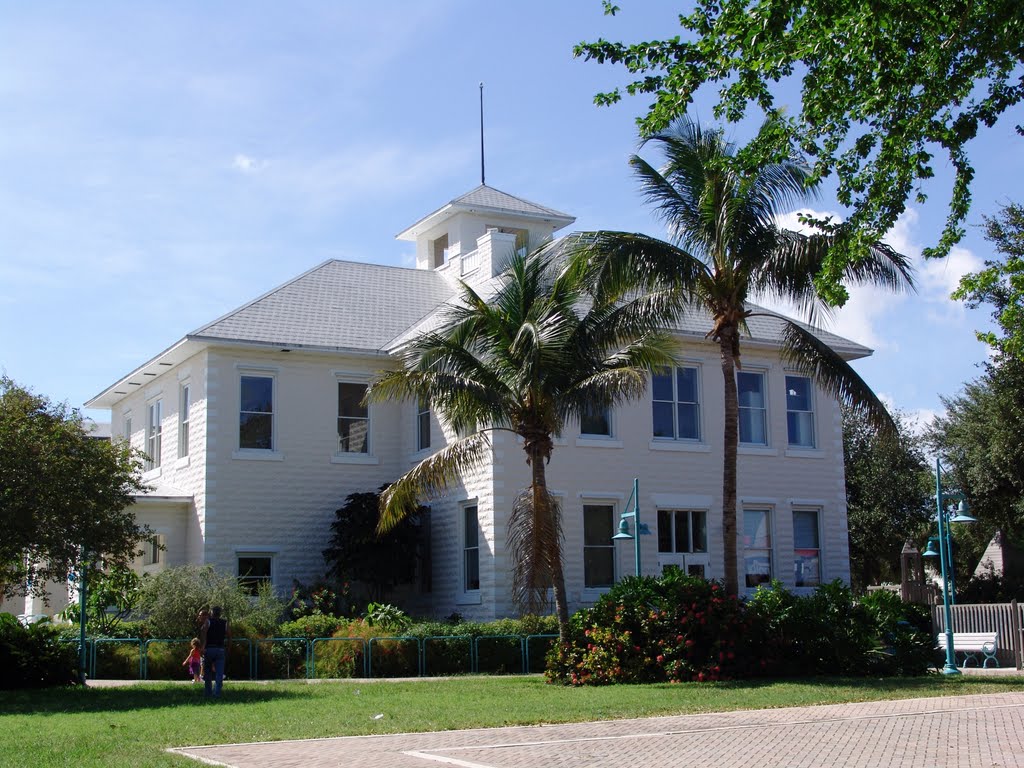 historic Boynton school, built in 1913, Boynton Beach Fla (9-26-2010)